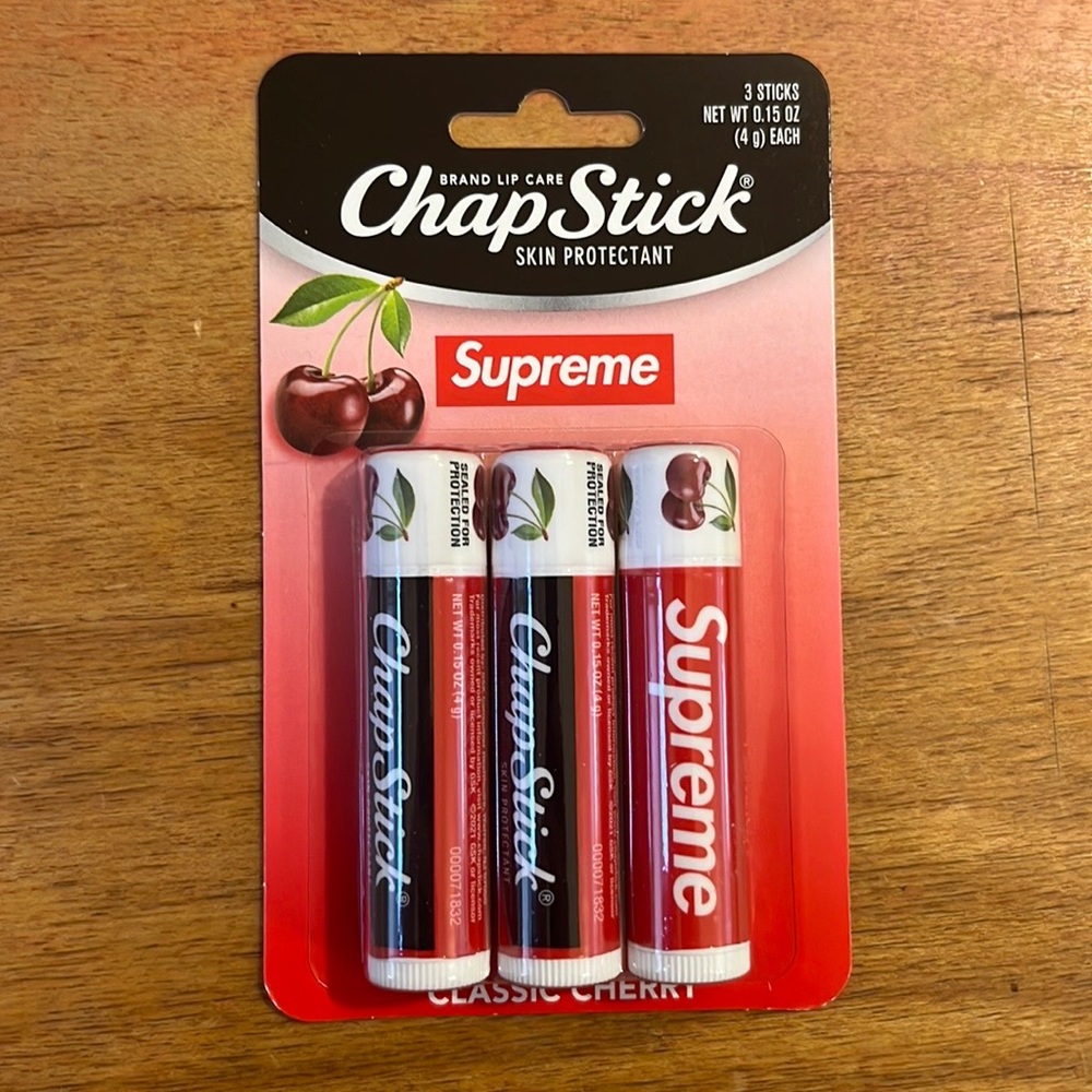 Supreme Chap Stick Classic Cherry (3 sticks)